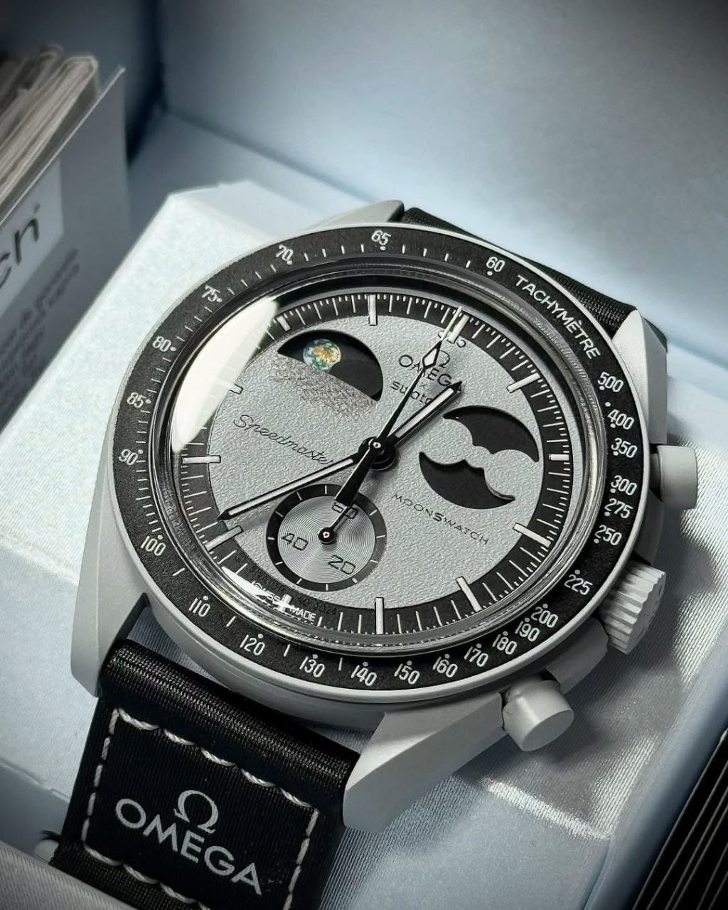 Omega x Swatch 
# For - Men's Watch
# Quality Grade - 7AA Premium Collection
